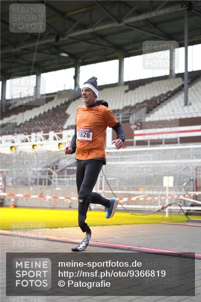 07.12.2025 - St. Pauli X-Mass-Run No. 15 Patografie http://msf.ph/oto/9366819 07.12.2025 10:59:23 Ziel 1826, 2719, 2720, 2721, 2727 meine-sportfotos.de