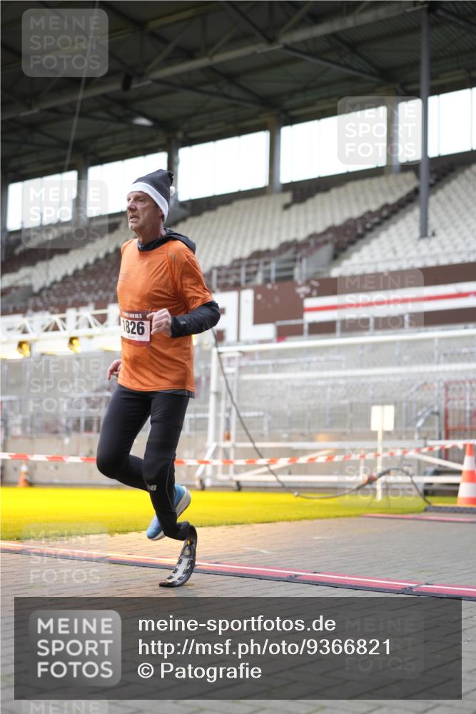 07.12.2025 - St. Pauli X-Mass-Run No. 15 Patografie http://msf.ph/oto/9366821 07.12.2025 10:59:23 Ziel 1826, 2719, 2720, 2721, 2727 meine-sportfotos.de