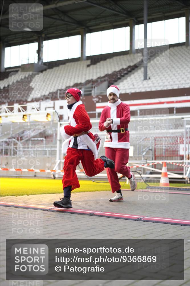 07.12.2025 - St. Pauli X-Mass-Run No. 15 Patografie http://msf.ph/oto/9366869 07.12.2025 11:00:16 Ziel 225, 435, 440, 985, 988, 3586, 4793 meine-sportfotos.de