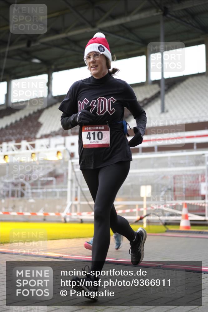 07.12.2025 - St. Pauli X-Mass-Run No. 15 Patografie http://msf.ph/oto/9366911 07.12.2025 11:00:32 Ziel 410, 433, 435, 439, 440, 611, 985, 1721, 3952, 4478, 4793 meine-sportfotos.de