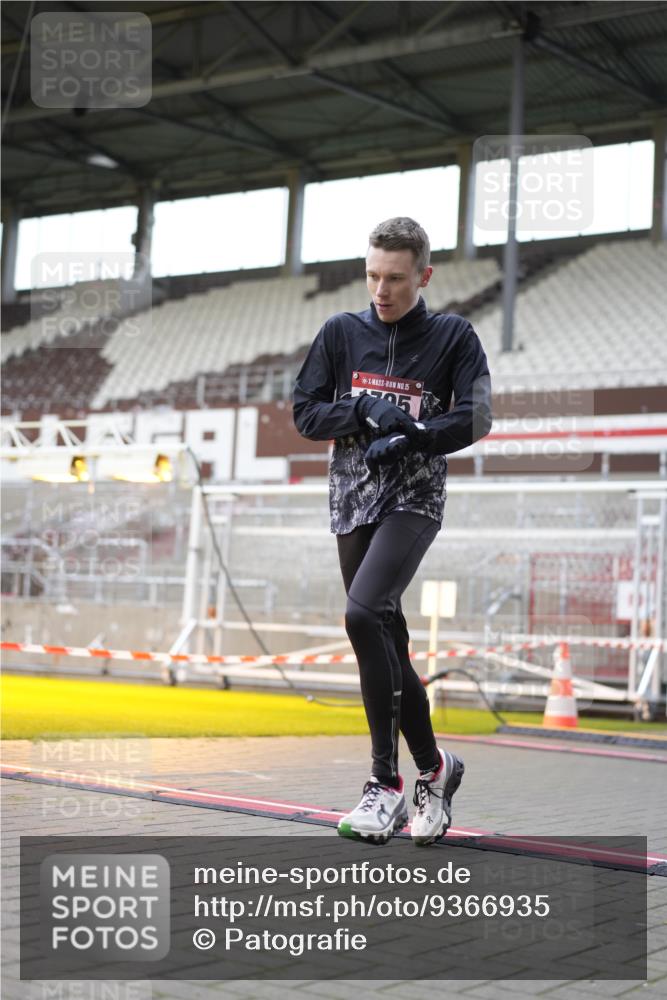 07.12.2025 - St. Pauli X-Mass-Run No. 15 Patografie http://msf.ph/oto/9366935 07.12.2025 11:01:00 Ziel 68, 89, 1065, 1068, 1705 meine-sportfotos.de