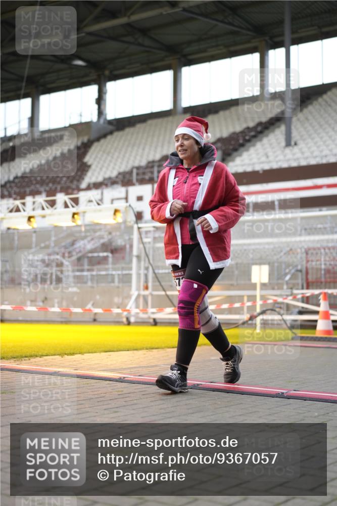 07.12.2025 - St. Pauli X-Mass-Run No. 15 Patografie http://msf.ph/oto/9367057 07.12.2025 11:02:16 Ziel 193, 314, 317, 542, 547, 847, 1143, 1611, 2329, 2519, 2520 meine-sportfotos.de