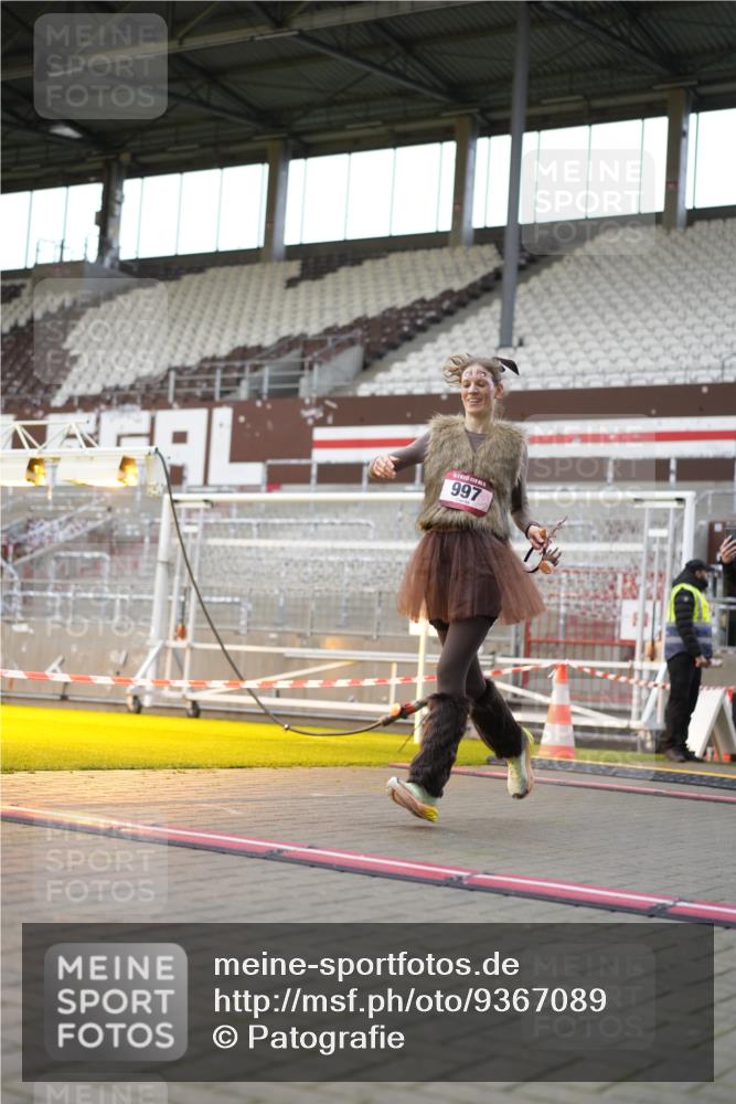 07.12.2025 - St. Pauli X-Mass-Run No. 15 Patografie http://msf.ph/oto/9367089 07.12.2025 11:02:45 Ziel 151, 160, 502, 574, 746, 747, 749, 751, 875, 880, 953, 997, 1063, 1102 meine-sportfotos.de