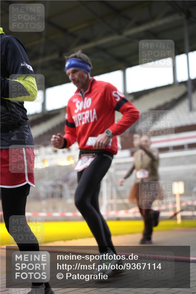 07.12.2025 - St. Pauli X-Mass-Run No. 15 Patografie http://msf.ph/oto/9367114 07.12.2025 11:02:50 Ziel 151, 160, 502, 574, 599, 602, 612, 875, 880, 953, 997, 1063, 1102, 4809 meine-sportfotos.de