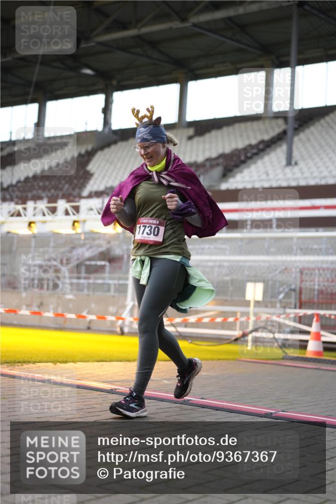 07.12.2025 - St. Pauli X-Mass-Run No. 15 Patografie http://msf.ph/oto/9367367 07.12.2025 10:50:36 Ziel 564, 1726, 1729, 1730, 2250, 2460, 2583, 2763, 3287, 3291, 3368, 4075, 4537, 4760 meine-sportfotos.de