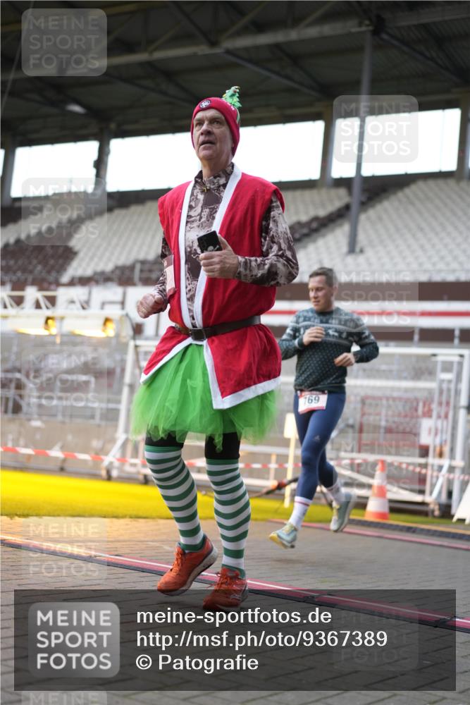 07.12.2025 - St. Pauli X-Mass-Run No. 15 Patografie http://msf.ph/oto/9367389 07.12.2025 10:50:52 Ziel 249, 381, 564, 769, 1691, 2737, 2738, 2763, 4535, 4537, 4760, 4881 meine-sportfotos.de
