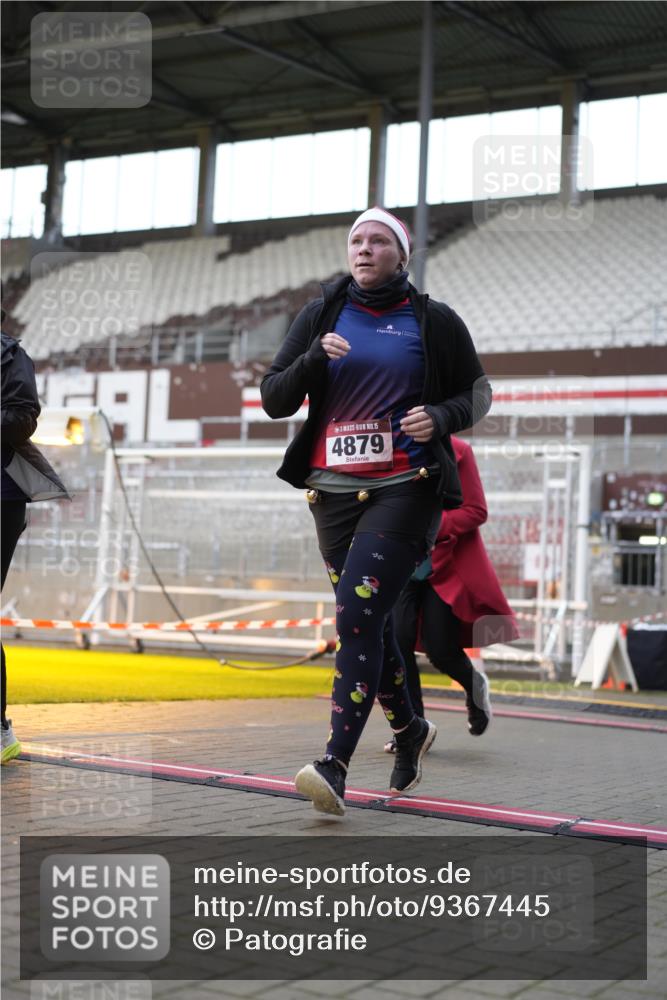07.12.2025 - St. Pauli X-Mass-Run No. 15 Patografie http://msf.ph/oto/9367445 07.12.2025 10:52:01 Ziel 27, 1964, 1982, 1984, 2165, 2287, 2289, 2592, 2661, 2836, 2837, 4550, 4865, 4879, 4880 meine-sportfotos.de