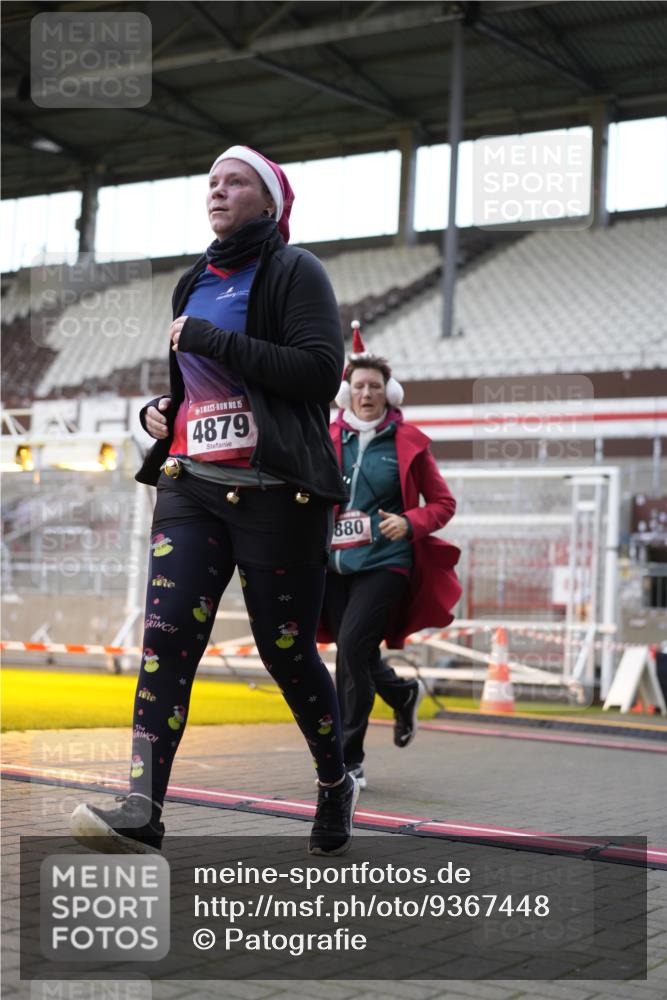 07.12.2025 - St. Pauli X-Mass-Run No. 15 Patografie http://msf.ph/oto/9367448 07.12.2025 10:52:02 Ziel 27, 1964, 1982, 1984, 2165, 2287, 2289, 2592, 2661, 4550, 4865, 4879, 4880 meine-sportfotos.de