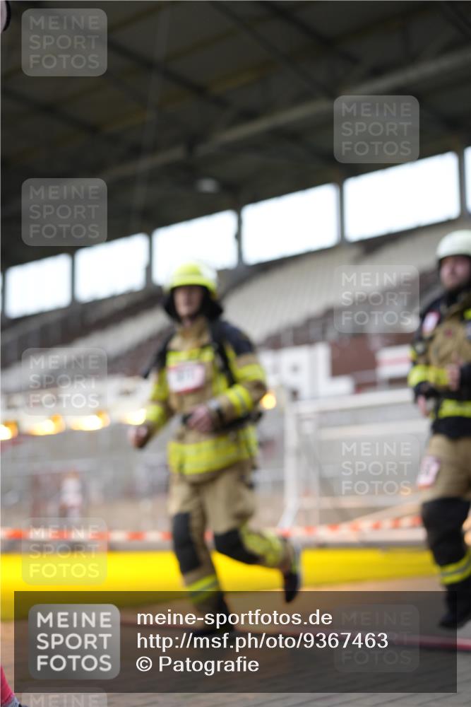 07.12.2025 - St. Pauli X-Mass-Run No. 15 Patografie http://msf.ph/oto/9367463 07.12.2025 10:52:12 Ziel 27, 499, 506, 654, 931, 1098, 2592, 2661, 4797, 4864, 4865, 4866, 4879, 4880, 4882 meine-sportfotos.de