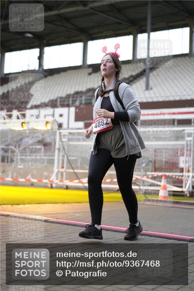 07.12.2025 - St. Pauli X-Mass-Run No. 15 Patografie http://msf.ph/oto/9367468 07.12.2025 10:52:18 Ziel 27, 499, 506, 654, 931, 1098, 4797, 4864, 4866, 4882 meine-sportfotos.de