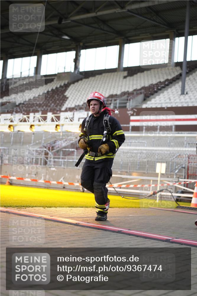 07.12.2025 - St. Pauli X-Mass-Run No. 15 Patografie http://msf.ph/oto/9367474 07.12.2025 10:52:42 Ziel 176, 262, 1305, 4859 meine-sportfotos.de