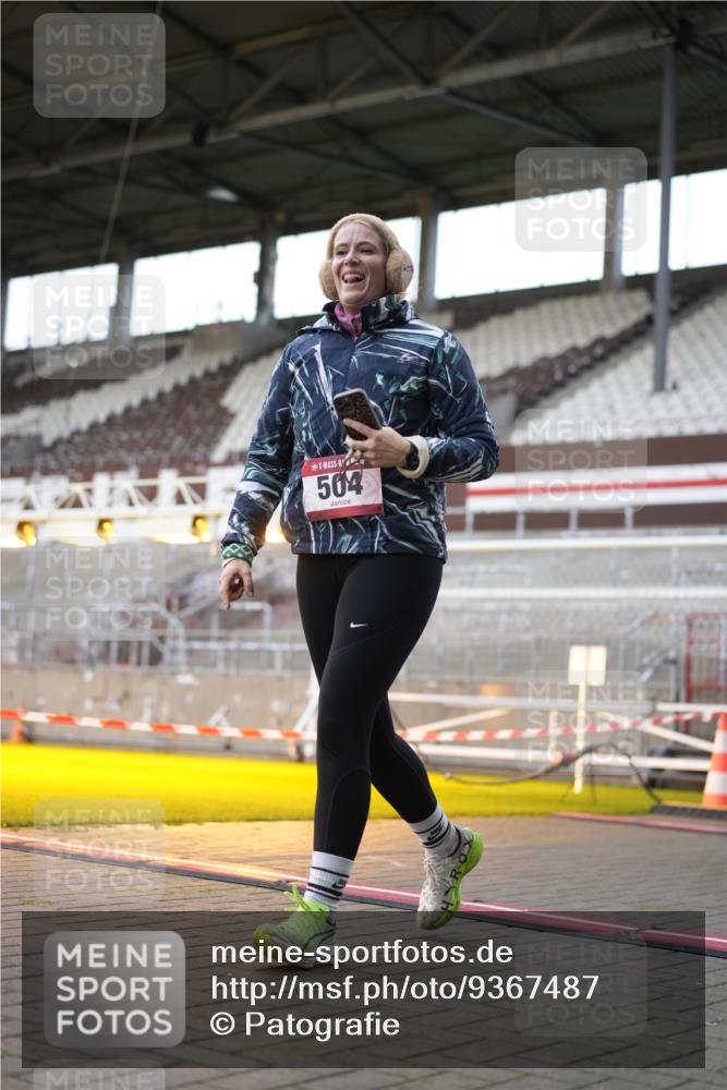 07.12.2025 - St. Pauli X-Mass-Run No. 15 Patografie http://msf.ph/oto/9367487 07.12.2025 10:52:57 Ziel 176, 262, 500, 504, 507, 510, 2673, 4859 meine-sportfotos.de
