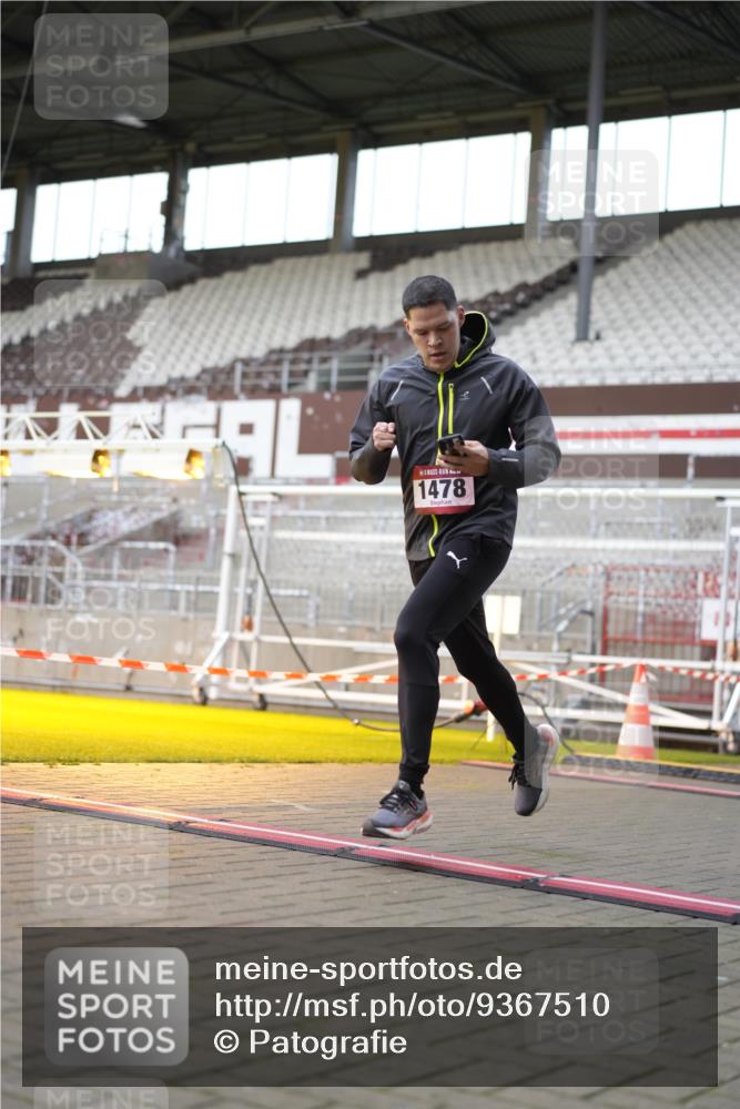 07.12.2025 - St. Pauli X-Mass-Run No. 15 Patografie http://msf.ph/oto/9367510 07.12.2025 10:53:40 Ziel 106, 1478, 1679, 1680, 1681, 1682, 1683 meine-sportfotos.de