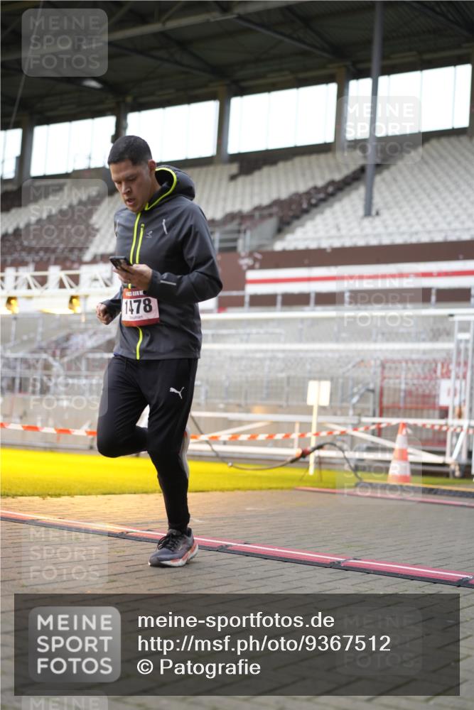 07.12.2025 - St. Pauli X-Mass-Run No. 15 Patografie http://msf.ph/oto/9367512 07.12.2025 10:53:40 Ziel 106, 1478, 1679, 1680, 1681, 1682, 1683 meine-sportfotos.de