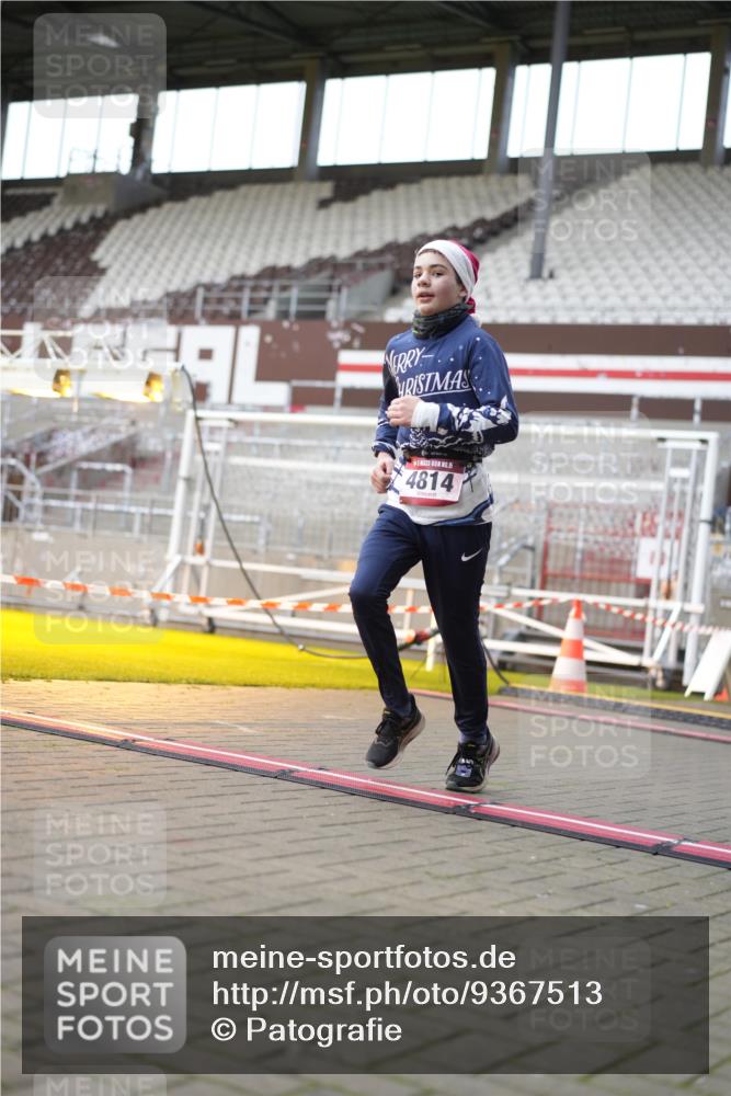 07.12.2025 - St. Pauli X-Mass-Run No. 15 Patografie http://msf.ph/oto/9367513 07.12.2025 10:53:54 Ziel 1478, 4814 meine-sportfotos.de