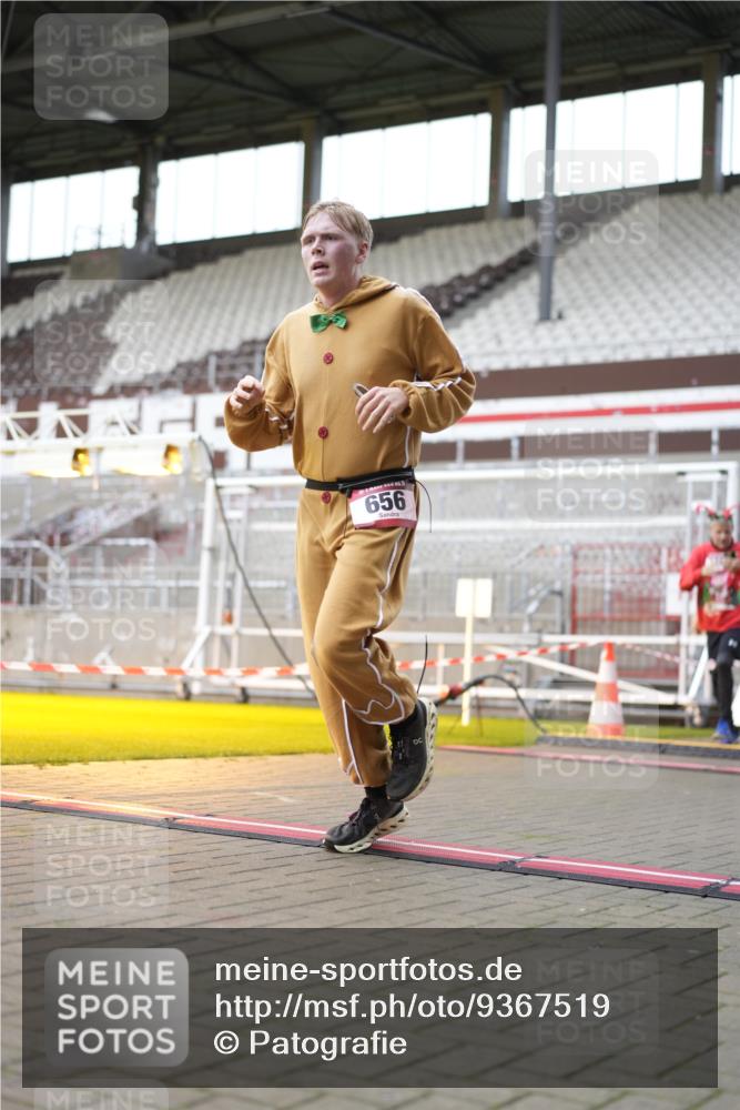 07.12.2025 - St. Pauli X-Mass-Run No. 15 Patografie http://msf.ph/oto/9367519 07.12.2025 10:54:25 Ziel 656, 1177, 1489, 2286, 2328, 2358, 2360, 2832 meine-sportfotos.de