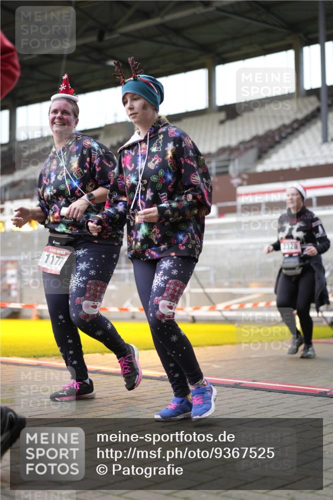 07.12.2025 - St. Pauli X-Mass-Run No. 15 Patografie http://msf.ph/oto/9367525 07.12.2025 10:54:29 Ziel 656, 1177, 1489, 2286, 2328, 2358, 2360, 2832, 3391, 3437 meine-sportfotos.de