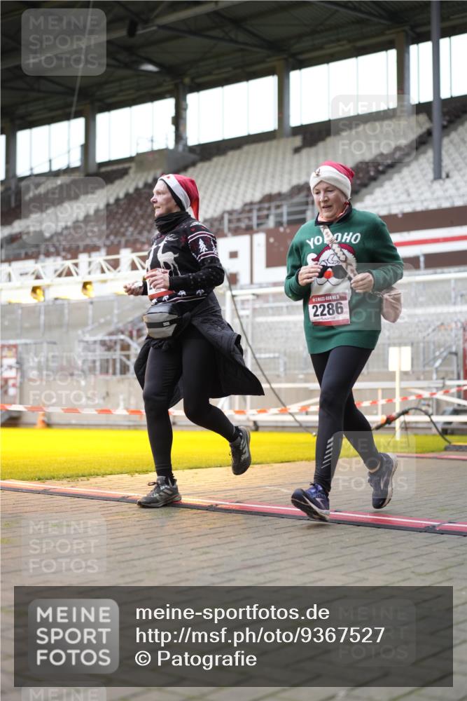 07.12.2025 - St. Pauli X-Mass-Run No. 15 Patografie http://msf.ph/oto/9367527 07.12.2025 10:54:30 Ziel 656, 1177, 1489, 2286, 2328, 2358, 2360, 2832, 3391, 3437 meine-sportfotos.de