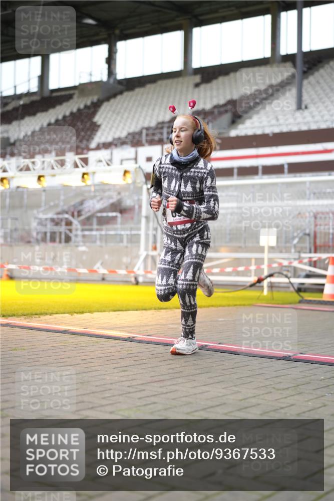 07.12.2025 - St. Pauli X-Mass-Run No. 15 Patografie http://msf.ph/oto/9367533 07.12.2025 10:54:36 Ziel 656, 692, 1177, 2286, 2328, 2358, 2360, 2832, 3391, 3437 meine-sportfotos.de