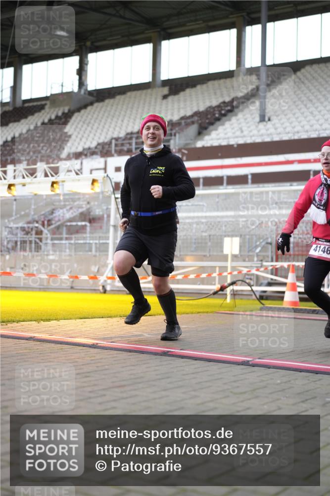 07.12.2025 - St. Pauli X-Mass-Run No. 15 Patografie http://msf.ph/oto/9367557 07.12.2025 10:56:21 Ziel 951, 955, 1790, 1793, 2170, 4063, 4146 meine-sportfotos.de