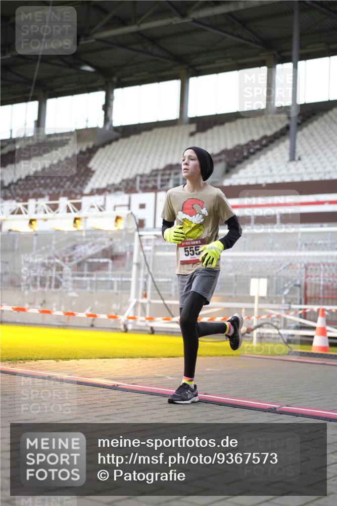 07.12.2025 - St. Pauli X-Mass-Run No. 15 Patografie http://msf.ph/oto/9367573 07.12.2025 10:56:44 Ziel 55, 417, 555, 568, 759, 1203, 2538, 2542, 2664 meine-sportfotos.de