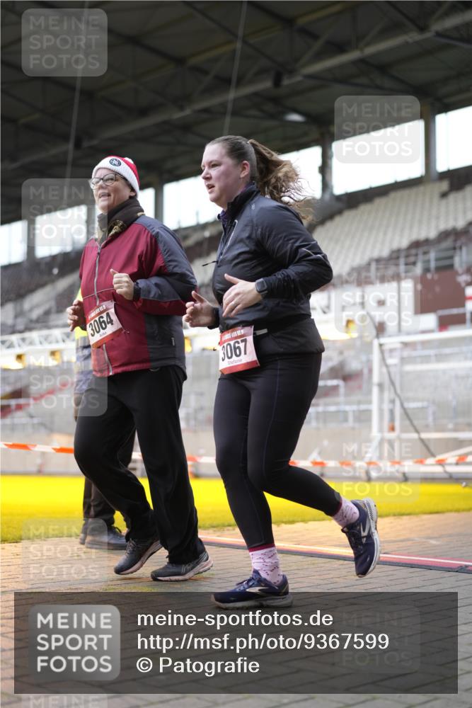 07.12.2025 - St. Pauli X-Mass-Run No. 15 Patografie http://msf.ph/oto/9367599 07.12.2025 10:57:11 Ziel 130, 251, 280, 773, 1097, 1099, 1387, 2297, 2298, 2665, 3064, 3067 meine-sportfotos.de