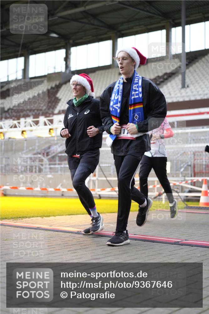 07.12.2025 - St. Pauli X-Mass-Run No. 15 Patografie http://msf.ph/oto/9367646 07.12.2025 10:58:41 Ziel 7, 606, 907, 941, 1160, 1174, 1476, 2130, 2131 meine-sportfotos.de