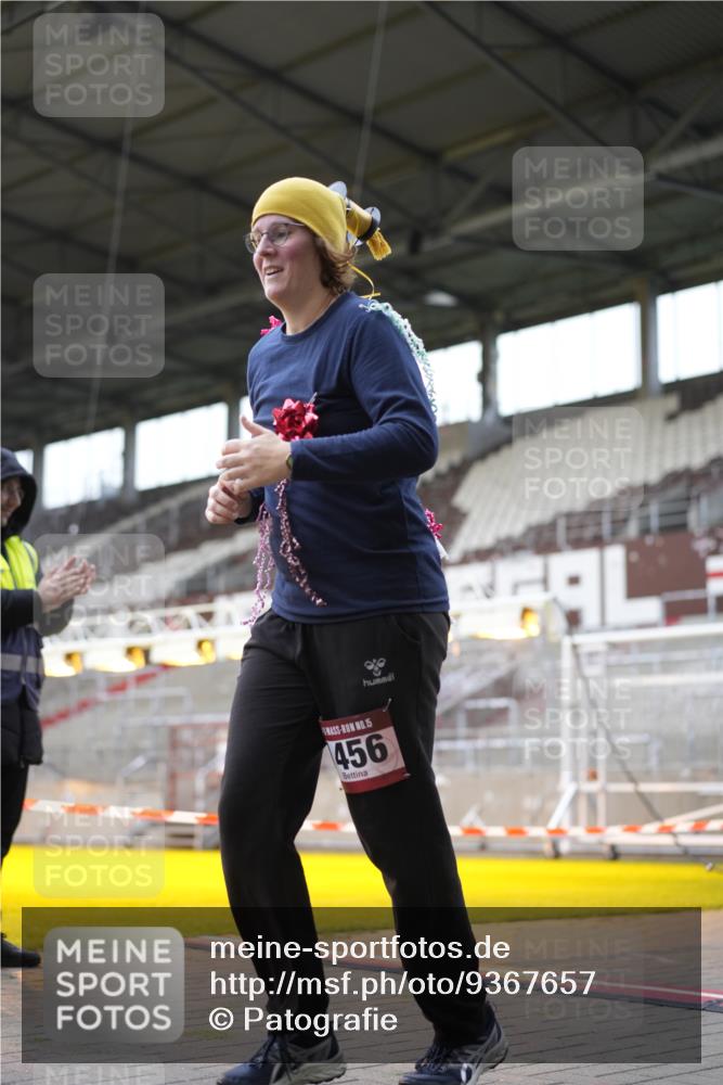 07.12.2025 - St. Pauli X-Mass-Run No. 15 Patografie http://msf.ph/oto/9367657 07.12.2025 10:58:50 Ziel 7, 606, 907, 941, 1160, 1174, 1451, 1453, 1456, 1458, 1459, 1476, 2130, 2131 meine-sportfotos.de