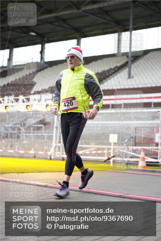 07.12.2025 - St. Pauli X-Mass-Run No. 15 Patografie http://msf.ph/oto/9367690 07.12.2025 10:59:32 Ziel 301, 306, 420, 1826, 4128 meine-sportfotos.de