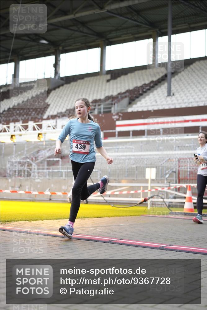 07.12.2025 - St. Pauli X-Mass-Run No. 15 Patografie http://msf.ph/oto/9367728 07.12.2025 11:00:31 Ziel 410, 433, 435, 439, 440, 611, 985, 988, 1721, 3952, 4478, 4793 meine-sportfotos.de