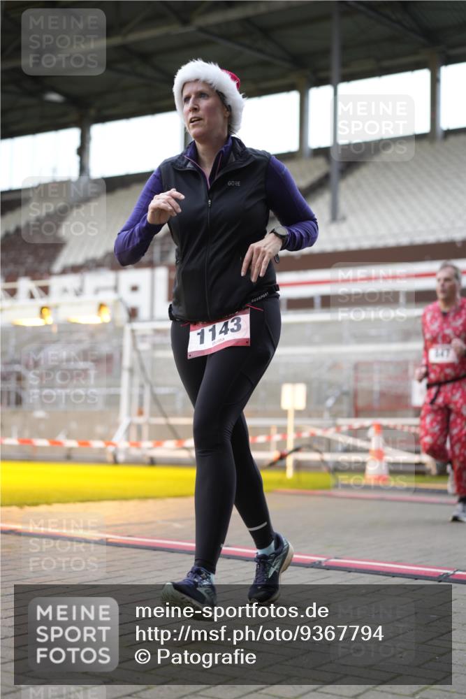 07.12.2025 - St. Pauli X-Mass-Run No. 15 Patografie http://msf.ph/oto/9367794 07.12.2025 11:02:03 Ziel 95, 193, 314, 317, 837, 838, 842, 847, 851, 1143, 1416, 1611, 2329, 2576 meine-sportfotos.de