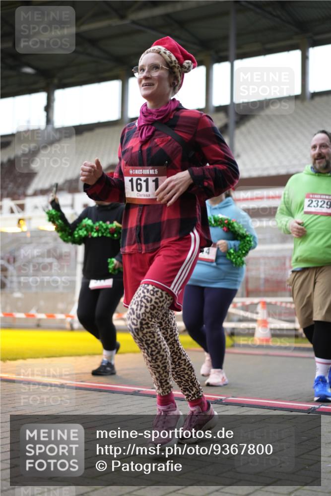 07.12.2025 - St. Pauli X-Mass-Run No. 15 Patografie http://msf.ph/oto/9367800 07.12.2025 11:02:08 Ziel 95, 193, 314, 317, 838, 842, 847, 1143, 1416, 1611, 2329, 2519, 2520 meine-sportfotos.de