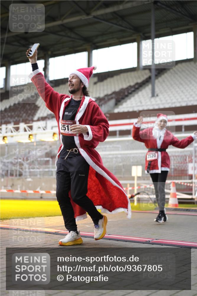 07.12.2025 - St. Pauli X-Mass-Run No. 15 Patografie http://msf.ph/oto/9367805 07.12.2025 11:02:13 Ziel 95, 193, 314, 317, 847, 1143, 1416, 1611, 2329, 2519, 2520 meine-sportfotos.de