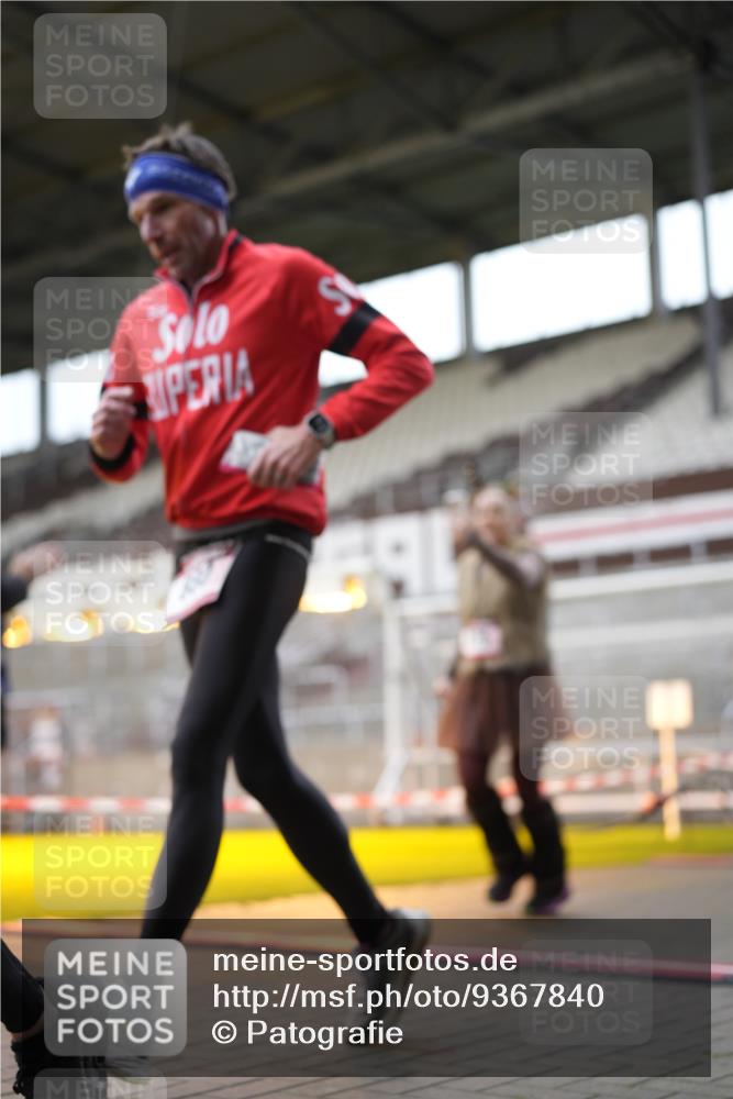 07.12.2025 - St. Pauli X-Mass-Run No. 15 Patografie http://msf.ph/oto/9367840 07.12.2025 11:02:50 Ziel 151, 160, 502, 574, 599, 602, 612, 875, 880, 953, 997, 1063, 1102, 4809 meine-sportfotos.de