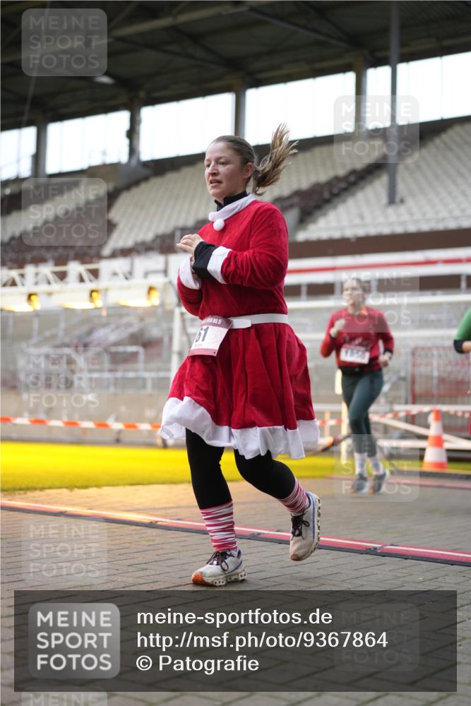 07.12.2025 - St. Pauli X-Mass-Run No. 15 Patografie http://msf.ph/oto/9367864 07.12.2025 11:03:13 Ziel 61, 64, 186, 748, 853, 1139, 1199, 1385, 1644, 1668, 1670, 1850 meine-sportfotos.de