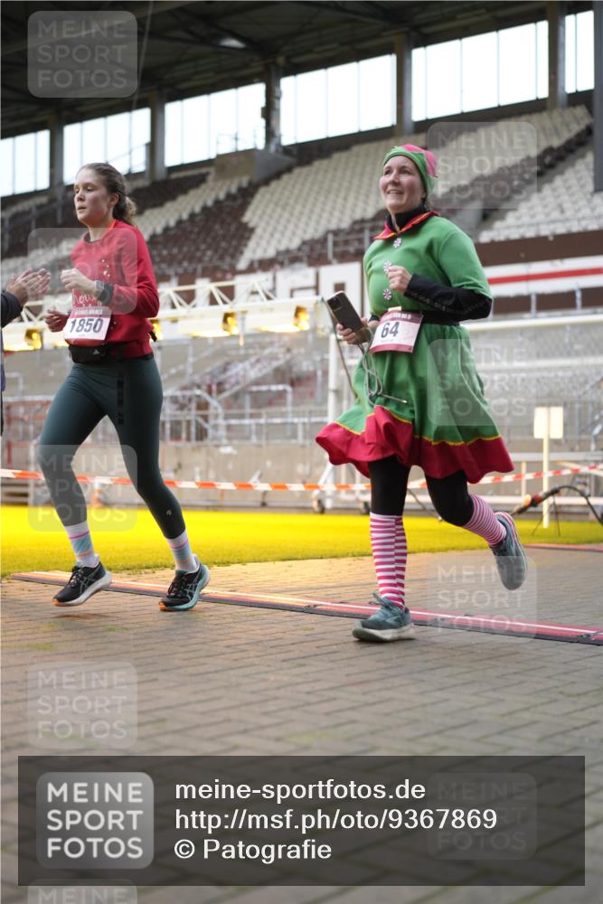 07.12.2025 - St. Pauli X-Mass-Run No. 15 Patografie http://msf.ph/oto/9367869 07.12.2025 11:03:14 Ziel 61, 64, 186, 748, 853, 1139, 1199, 1385, 1850 meine-sportfotos.de