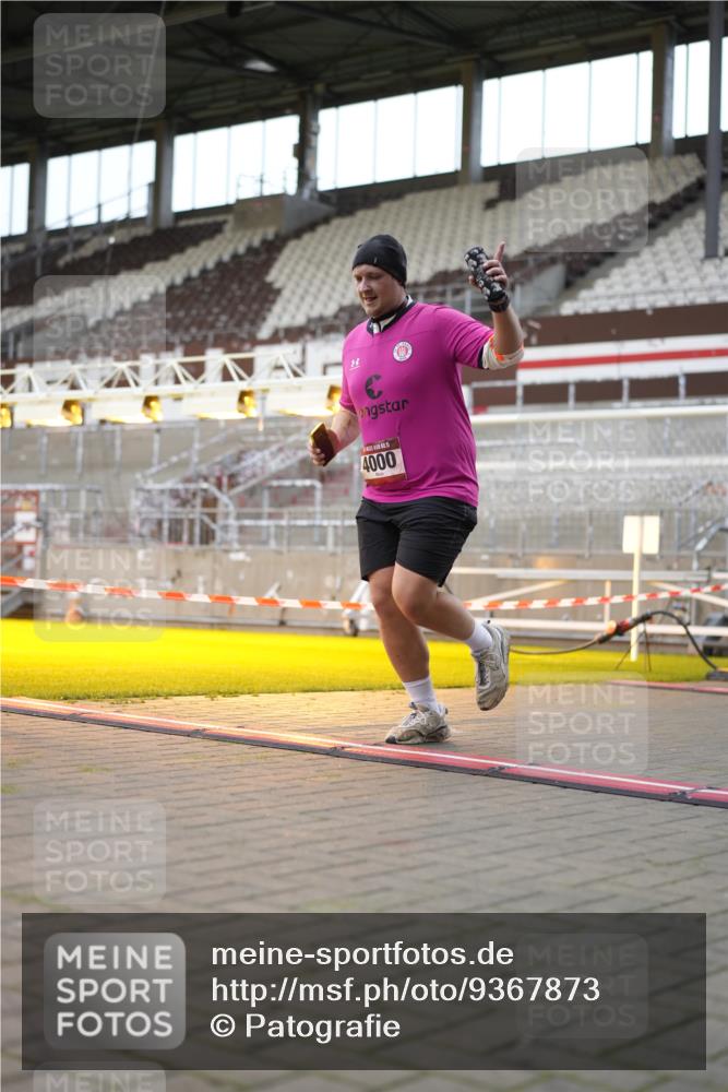 07.12.2025 - St. Pauli X-Mass-Run No. 15 Patografie http://msf.ph/oto/9367873 07.12.2025 11:03:18 Ziel 61, 64, 102, 109, 186, 748, 853, 1199, 1850 meine-sportfotos.de