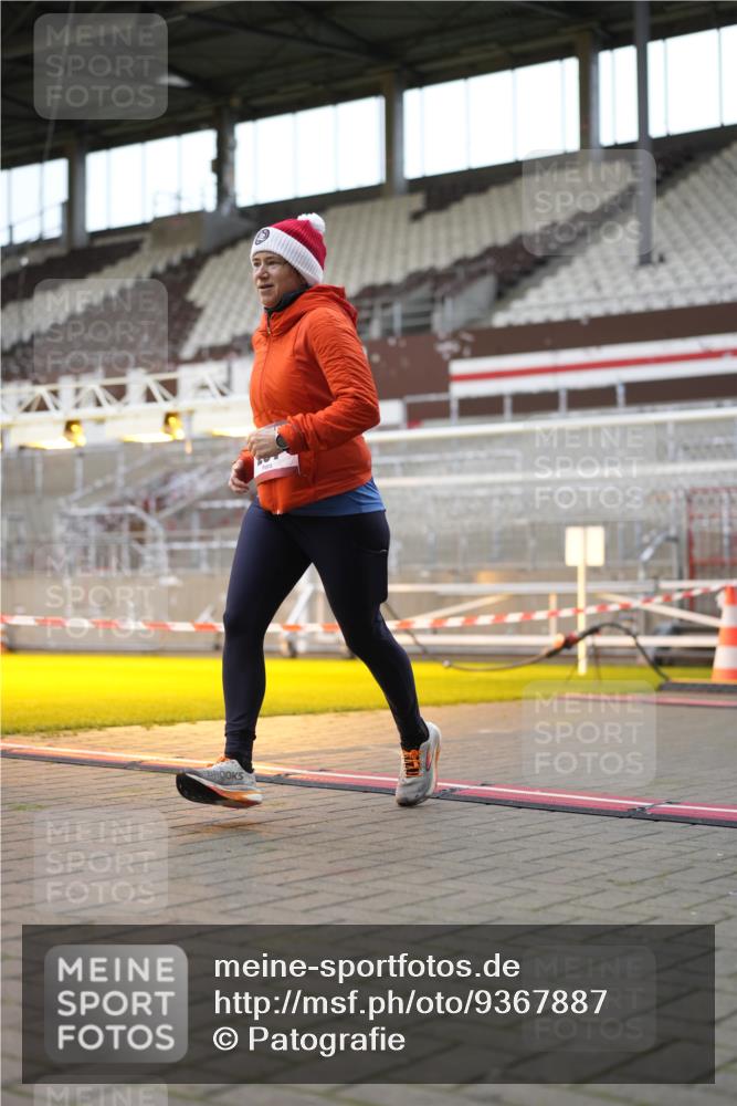 07.12.2025 - St. Pauli X-Mass-Run No. 15 Patografie http://msf.ph/oto/9367887 07.12.2025 11:03:37 Ziel 102, 109, 297, 505, 514, 1551 meine-sportfotos.de