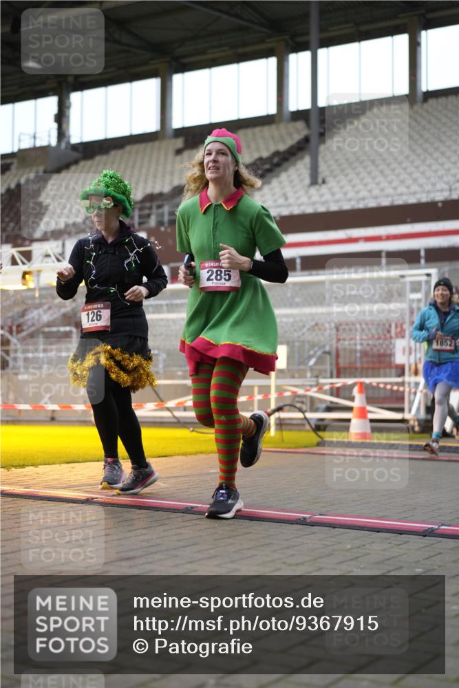 07.12.2025 - St. Pauli X-Mass-Run No. 15 Patografie http://msf.ph/oto/9367915 07.12.2025 11:04:13 Ziel 126, 215, 216, 285, 305, 700, 702, 734, 740, 764, 1200, 1252, 1254, 1401, 1695, 1766, 1769, 1852, 1854, 1856 meine-sportfotos.de