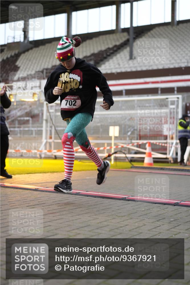 07.12.2025 - St. Pauli X-Mass-Run No. 15 Patografie http://msf.ph/oto/9367921 07.12.2025 11:04:18 Ziel 126, 285, 305, 700, 702, 734, 740, 764, 1200, 1252, 1254, 1401, 1695, 1766, 1769, 1852, 1854, 1856 meine-sportfotos.de