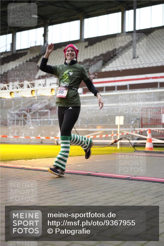07.12.2025 - St. Pauli X-Mass-Run No. 15 Patografie http://msf.ph/oto/9367955 07.12.2025 11:03:16 Ziel 61, 64, 186, 748, 853, 1139, 1199, 1385, 1850 meine-sportfotos.de