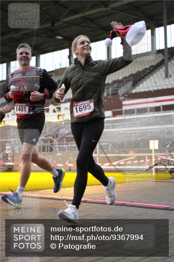 07.12.2025 - St. Pauli X-Mass-Run No. 15 Patografie http://msf.ph/oto/9367994 07.12.2025 11:04:08 Ziel 126, 215, 216, 222, 285, 305, 432, 734, 764, 1200, 1252, 1254, 1401, 1695, 1854, 1856 meine-sportfotos.de
