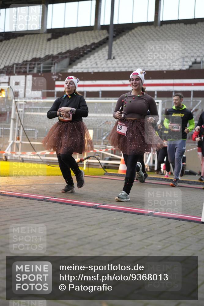 07.12.2025 - St. Pauli X-Mass-Run No. 15 Patografie http://msf.ph/oto/9368013 07.12.2025 11:04:39 Ziel 33, 361, 395, 1643, 2791, 2919, 3719, 4561, 4563, 4565, 4566, 4567, 4568, 4569, 4570, 4571, 4573, 4576, 4577, 4578 meine-sportfotos.de