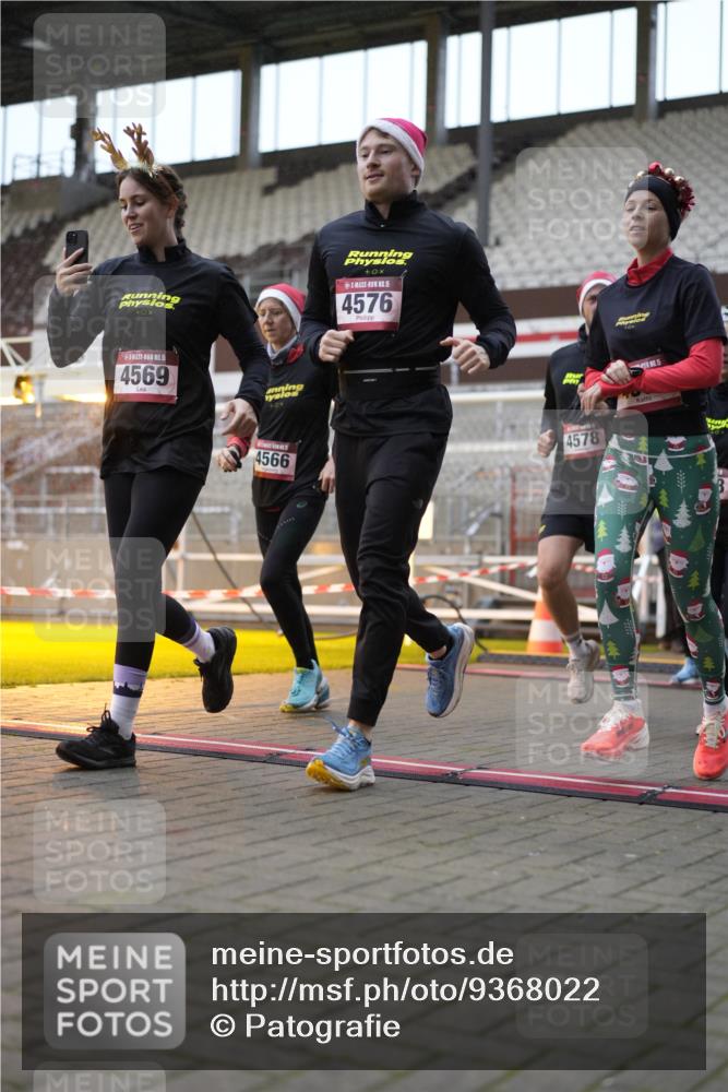07.12.2025 - St. Pauli X-Mass-Run No. 15 Patografie http://msf.ph/oto/9368022 07.12.2025 11:04:43 Ziel 33, 361, 395, 1212, 1411, 1643, 2791, 2919, 3719, 4561, 4562, 4563, 4565, 4566, 4567, 4568, 4569, 4570, 4571, 4572, 4573, 4575, 4576, 4577, 4578 meine-sportfotos.de