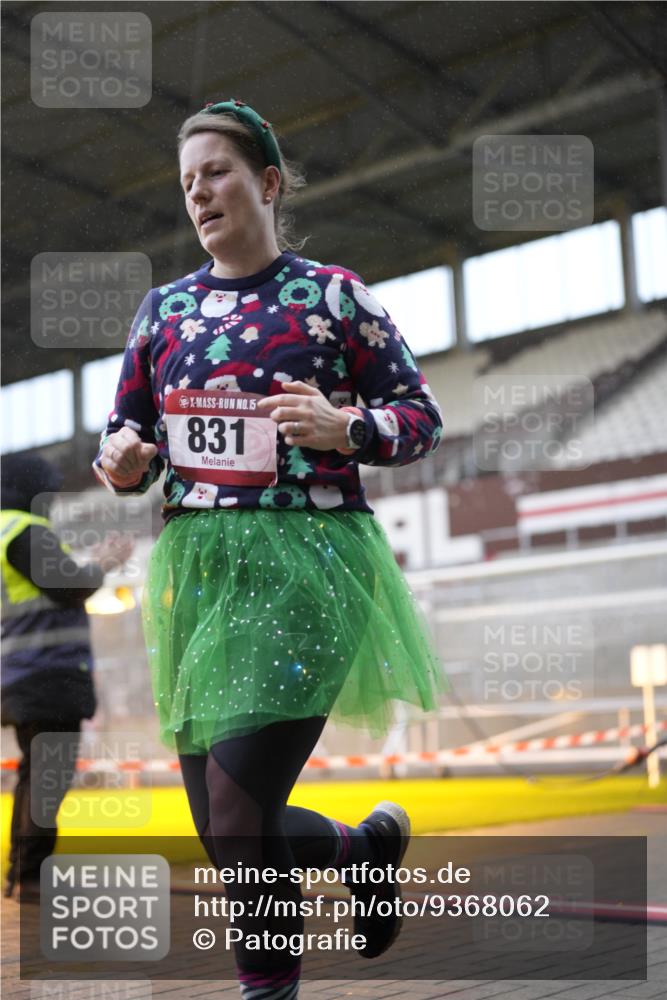 07.12.2025 - St. Pauli X-Mass-Run No. 15 Patografie http://msf.ph/oto/9368062 07.12.2025 11:05:33 Ziel 199, 831, 1046, 1049, 1311, 1840, 1841, 2006, 2884 meine-sportfotos.de