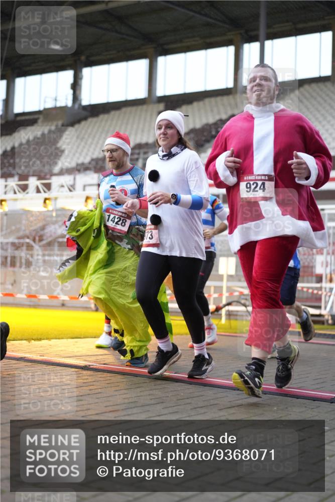 07.12.2025 - St. Pauli X-Mass-Run No. 15 Patografie http://msf.ph/oto/9368071 07.12.2025 11:05:43 Ziel 199, 831, 924, 925, 927, 929, 932, 973, 1046, 1049, 1092, 1196, 1208, 1428, 1432, 1840, 1841, 2006, 2254, 2884, 3272, 3278 meine-sportfotos.de