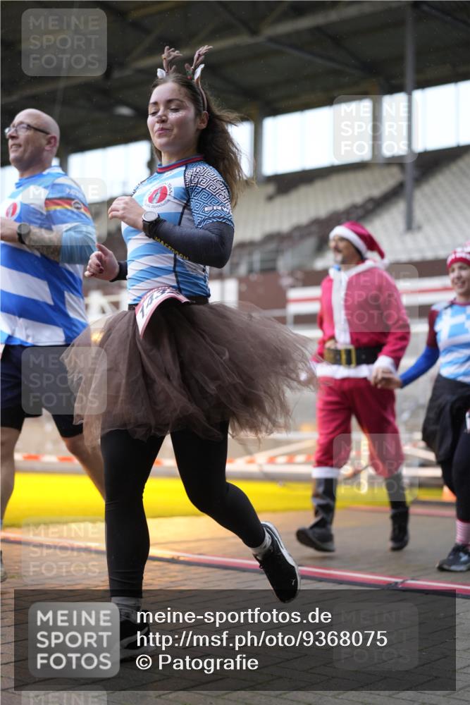 07.12.2025 - St. Pauli X-Mass-Run No. 15 Patografie http://msf.ph/oto/9368075 07.12.2025 11:05:45 Ziel 199, 298, 831, 924, 925, 927, 929, 932, 973, 1046, 1049, 1092, 1196, 1208, 1428, 1432, 1608, 1840, 1841, 2006, 2254, 2884, 3272, 3278 meine-sportfotos.de