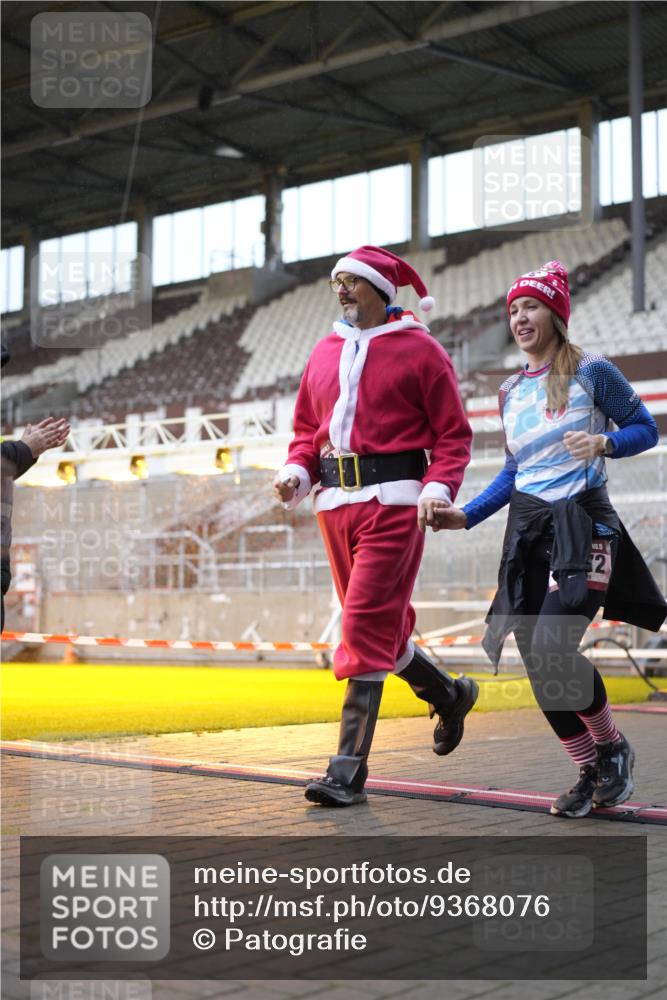 07.12.2025 - St. Pauli X-Mass-Run No. 15 Patografie http://msf.ph/oto/9368076 07.12.2025 11:05:45 Ziel 199, 298, 831, 924, 925, 927, 929, 932, 973, 1046, 1049, 1092, 1196, 1208, 1428, 1432, 1608, 1840, 1841, 2006, 2254, 2884, 3272, 3278 meine-sportfotos.de