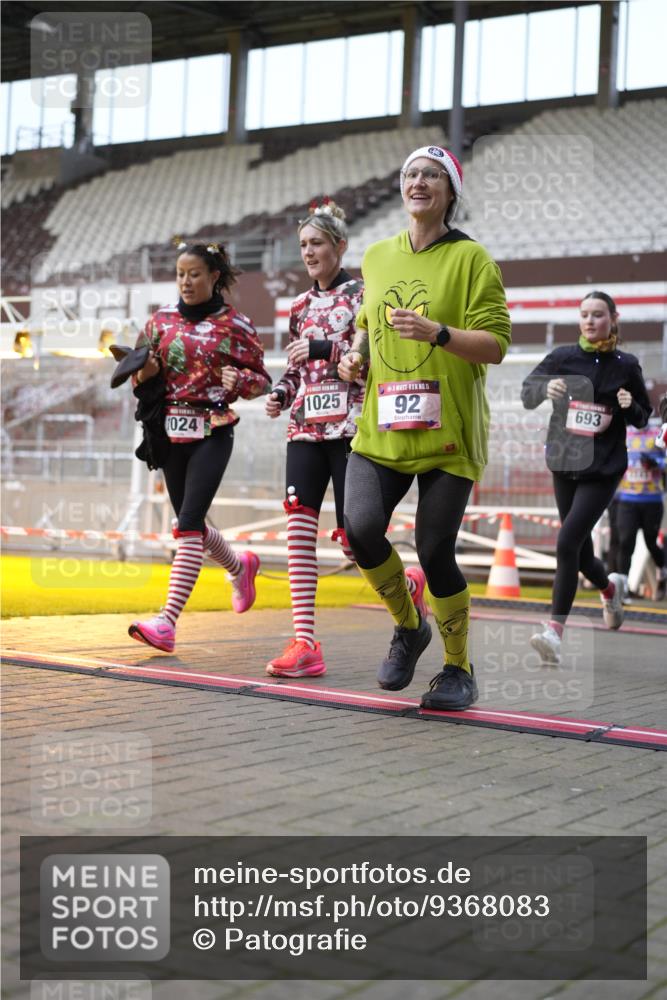 07.12.2025 - St. Pauli X-Mass-Run No. 15 Patografie http://msf.ph/oto/9368083 07.12.2025 11:05:55 Ziel 92, 298, 300, 659, 693, 854, 858, 878, 920, 924, 925, 927, 929, 932, 944, 973, 1024, 1025, 1092, 1208, 1223, 1229, 1428, 1429, 1430, 1432, 1608, 1648, 2243, 2245, 3272, 3278, 4583, 4585, 4587 meine-sportfotos.de