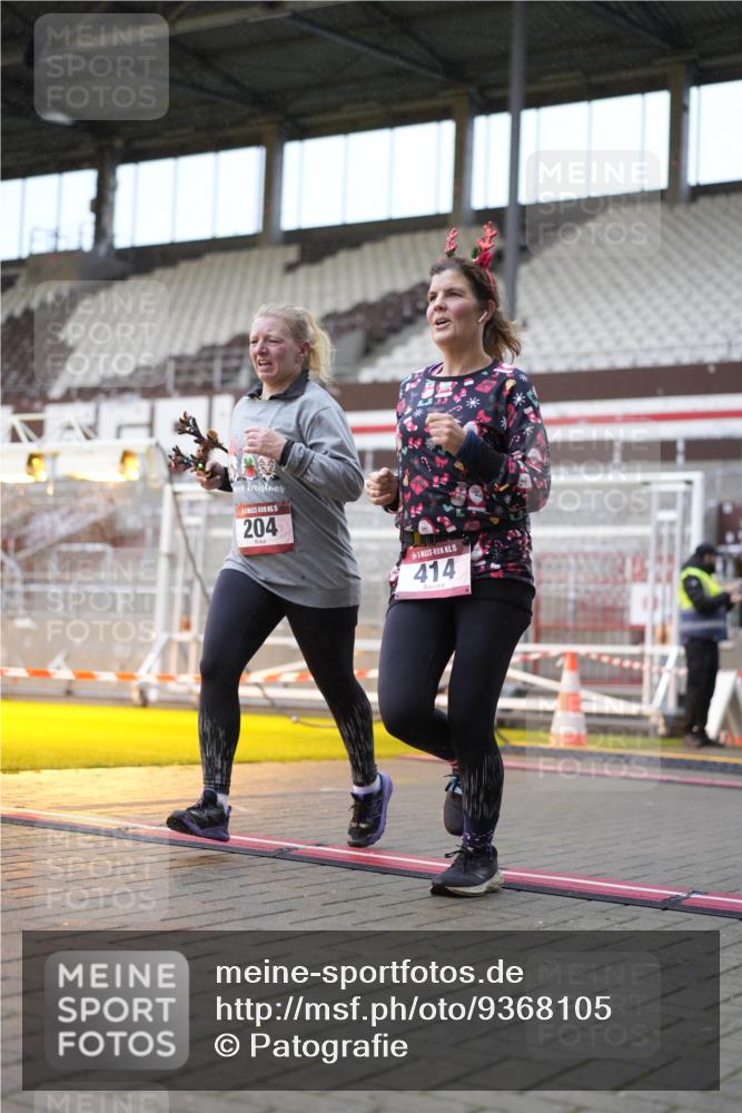 07.12.2025 - St. Pauli X-Mass-Run No. 15 Patografie http://msf.ph/oto/9368105 07.12.2025 11:06:09 Ziel 92, 204, 402, 403, 414, 474, 486, 556, 693, 854, 858, 878, 920, 944, 1024, 1025, 1223, 1229, 1287, 1403, 1429, 1430, 1648, 2243, 2245, 4579, 4581, 4583, 4585, 4587 meine-sportfotos.de
